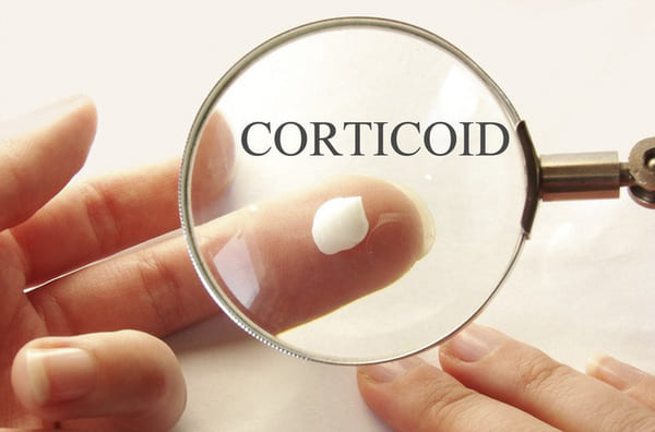 Nên lưu ý trước khi sử dụng thuốc chứa corticoid trong điều trị vảy nến